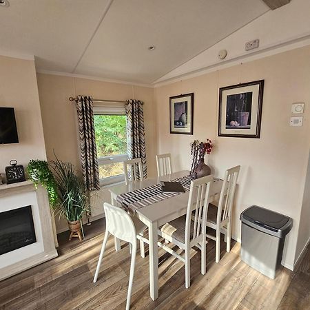 Luxe 4 Persoons Chalet Op 5 Sterren Camping 랄트 외부 사진