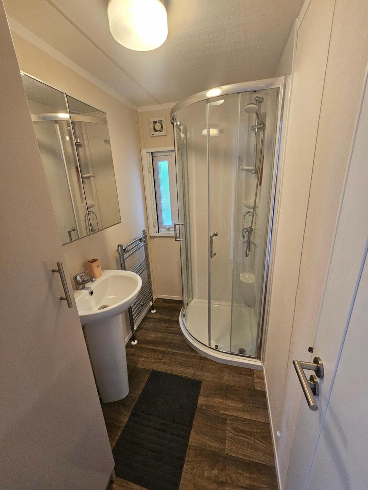 Luxe 4 Persoons Chalet Op 5 Sterren Camping 랄트 외부 사진