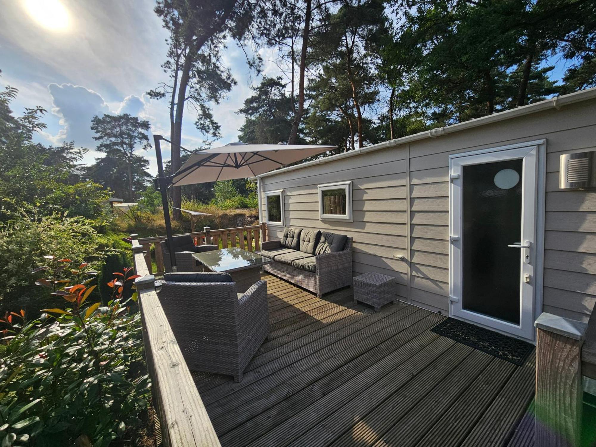 Luxe 4 Persoons Chalet Op 5 Sterren Camping 랄트 외부 사진