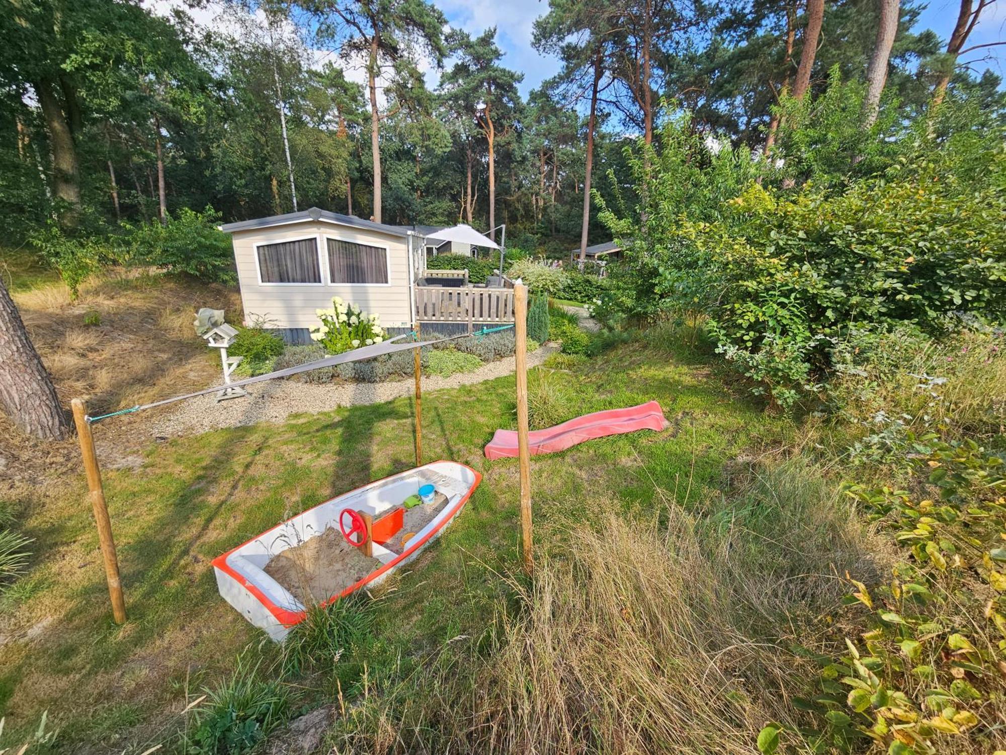 Luxe 4 Persoons Chalet Op 5 Sterren Camping 랄트 외부 사진