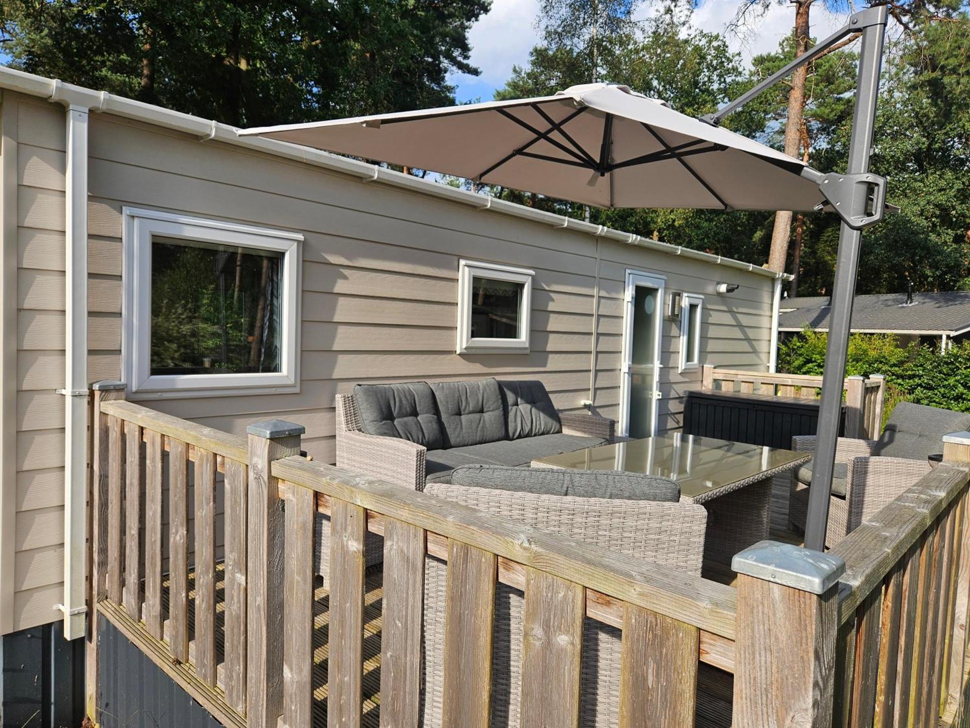 Luxe 4 Persoons Chalet Op 5 Sterren Camping 랄트 외부 사진